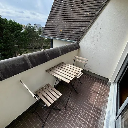 De Standing Apartment