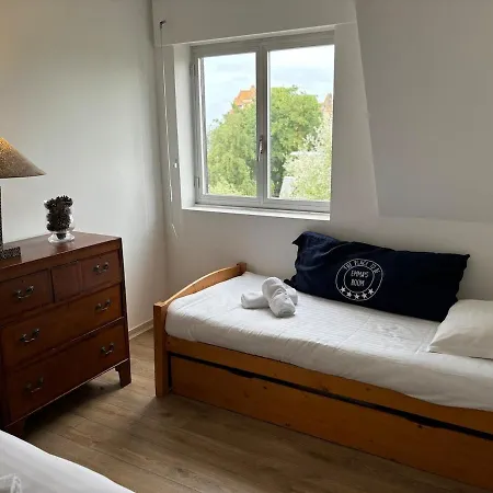 De Standing * טורז'וויל