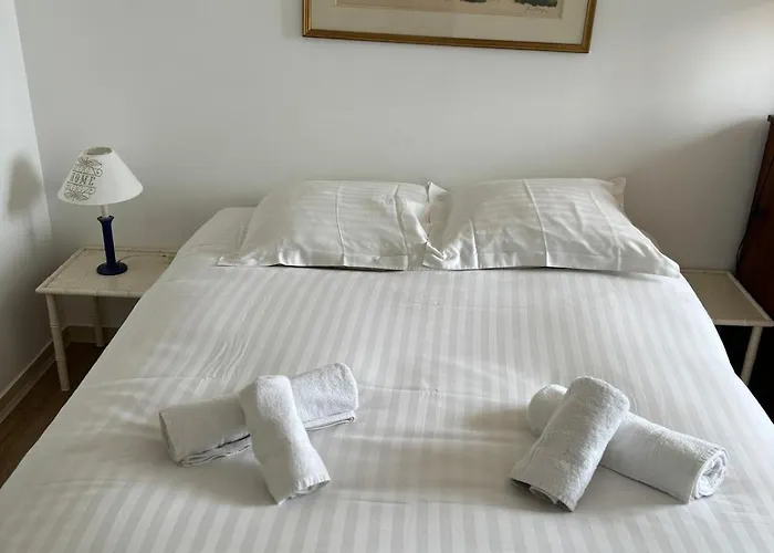 De Standing 아파트 투르제빌