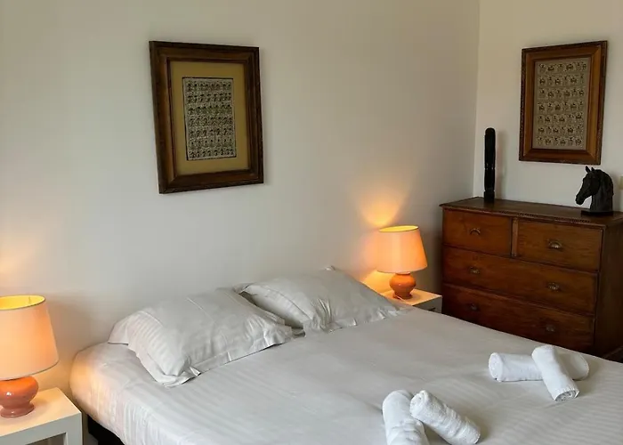 De Standing 투르제빌